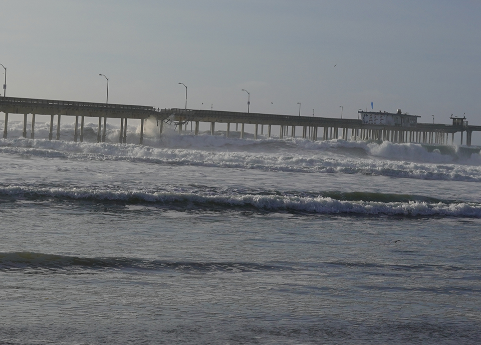 Ocean Beach Pier Railing Broken By High Surf 01-18-2019